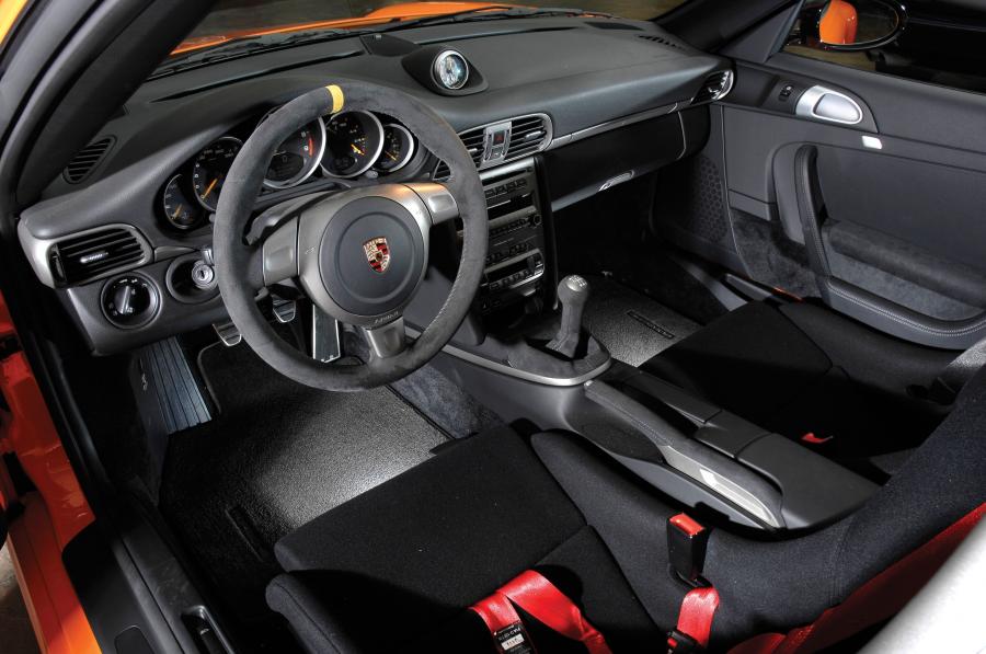  Porsche 911 GT3 RS 2007 года  (фото 24 из 59)